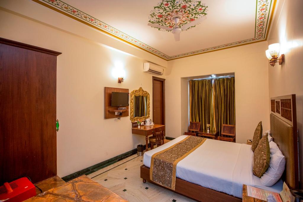 Nahargarh Haveli-Near Train Station Metro Hotel Dzsaipur Kültér fotó