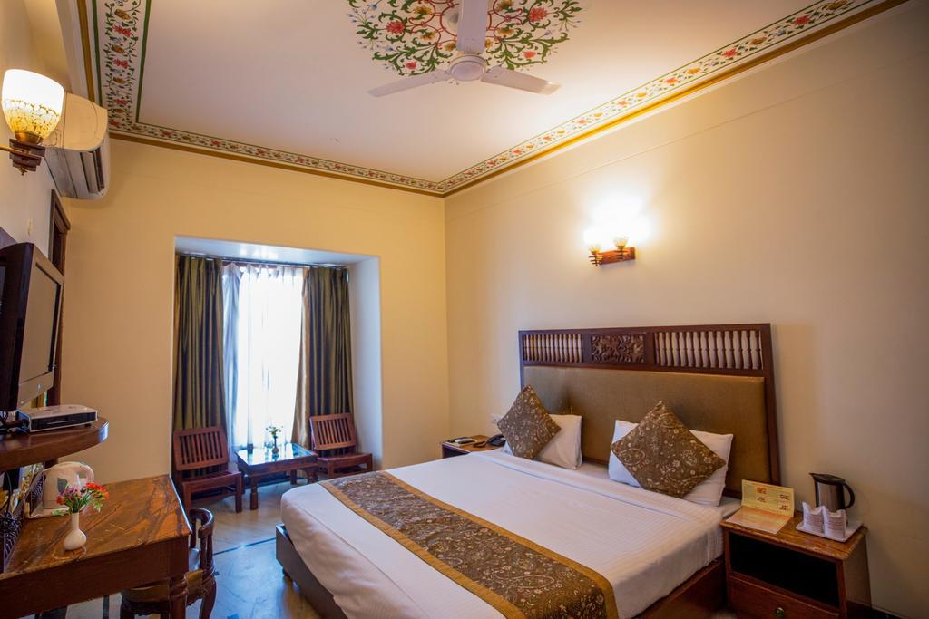 Nahargarh Haveli-Near Train Station Metro Hotel Dzsaipur Kültér fotó