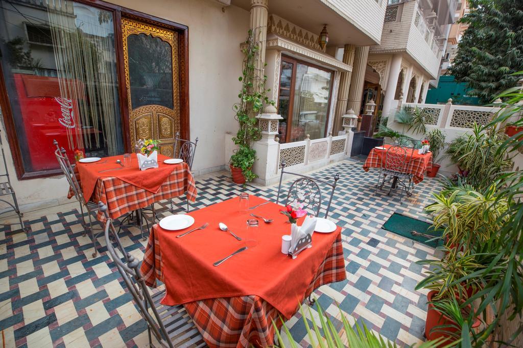 Nahargarh Haveli-Near Train Station Metro Hotel Dzsaipur Kültér fotó