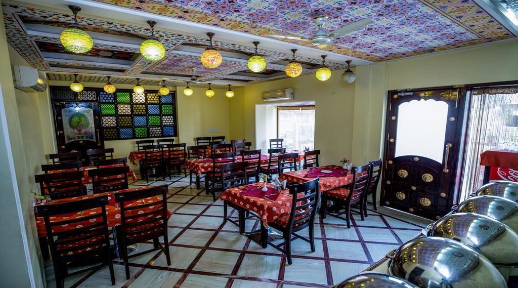 Nahargarh Haveli-Near Train Station Metro Hotel Dzsaipur Kültér fotó