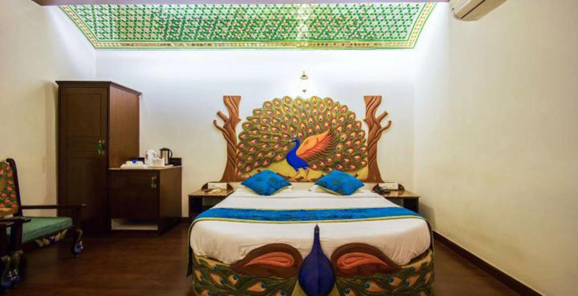 Nahargarh Haveli-Near Train Station Metro Hotel Dzsaipur Kültér fotó