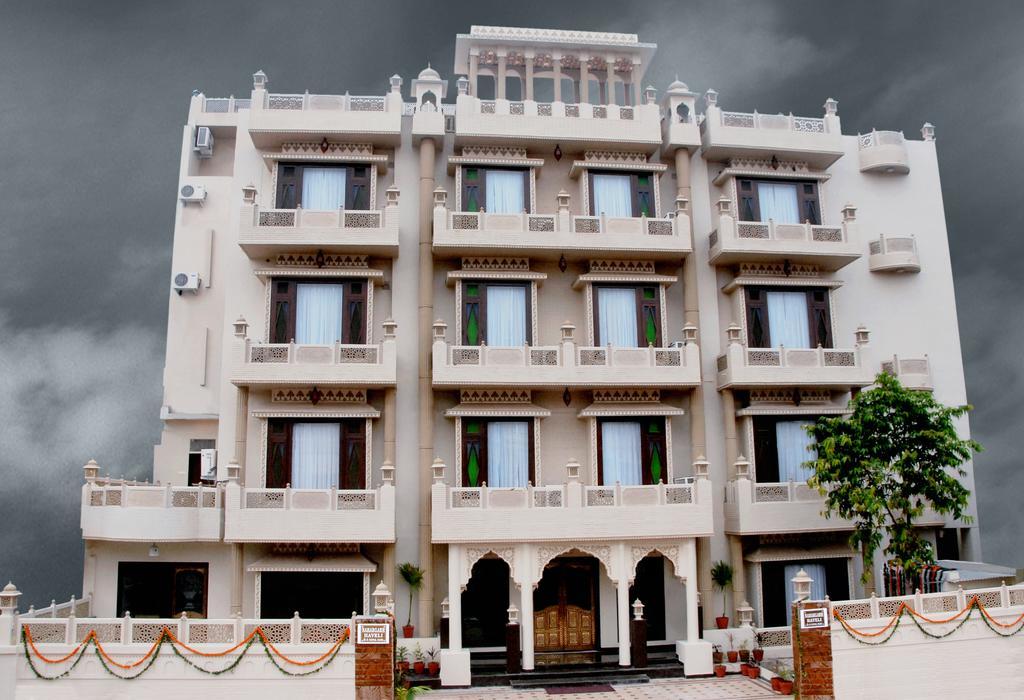 Nahargarh Haveli-Near Train Station Metro Hotel Dzsaipur Kültér fotó
