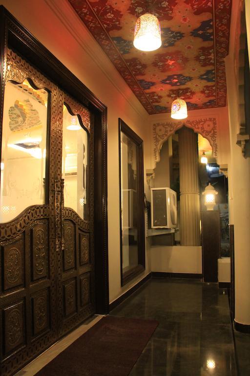 Nahargarh Haveli-Near Train Station Metro Hotel Dzsaipur Kültér fotó