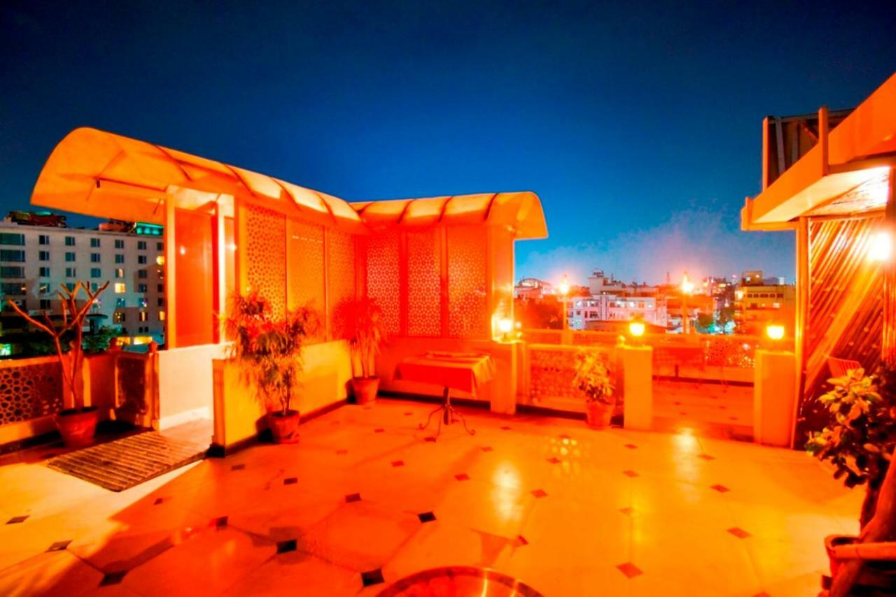 Nahargarh Haveli-Near Train Station Metro Hotel Dzsaipur Kültér fotó